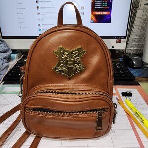 Harry Potter Hogwarts Crest Mini Backpack Purse Brown Z2